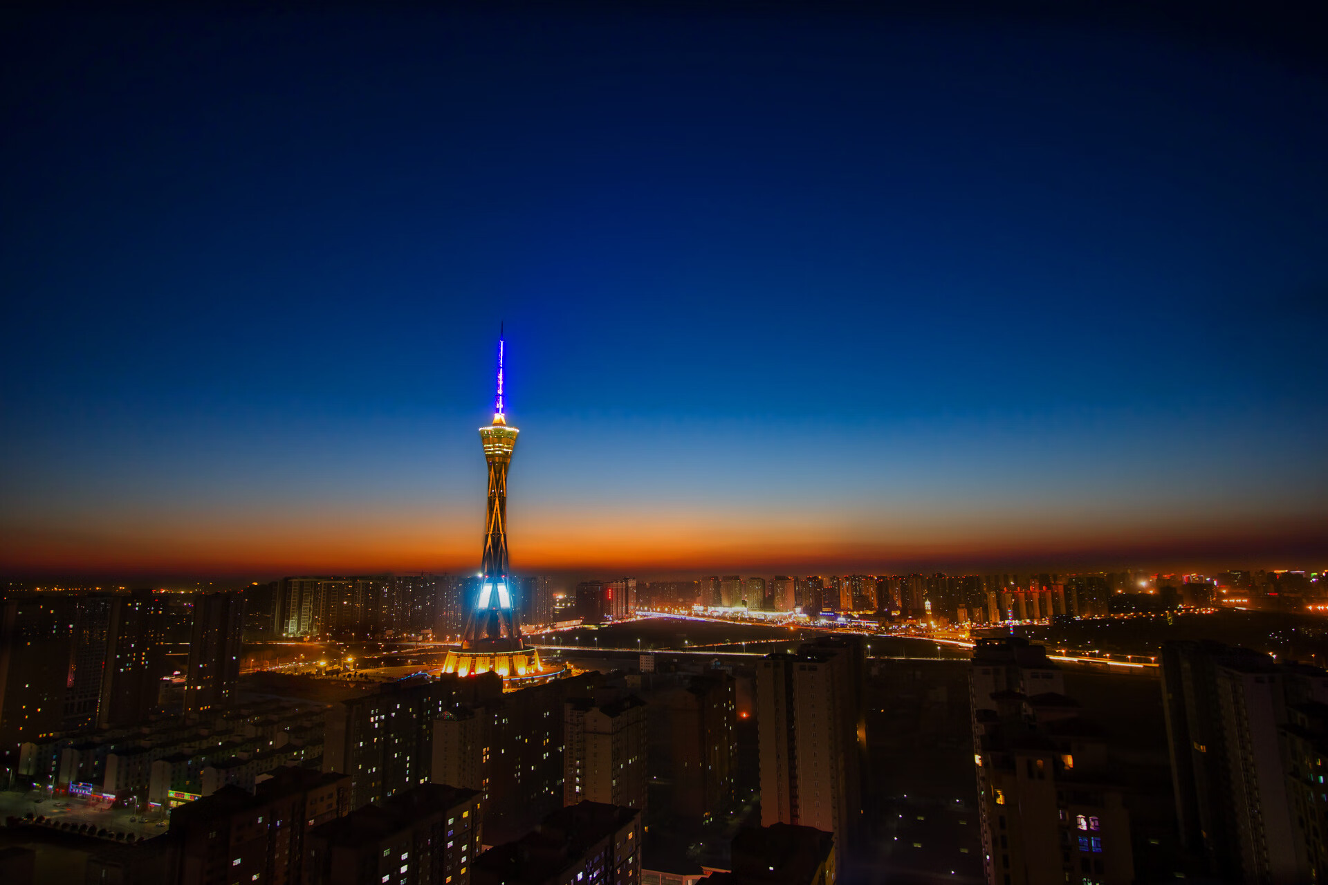 尼克斯击败步行者，东部决赛中布伦森篮下统治全场，尼克斯vs步行者回放